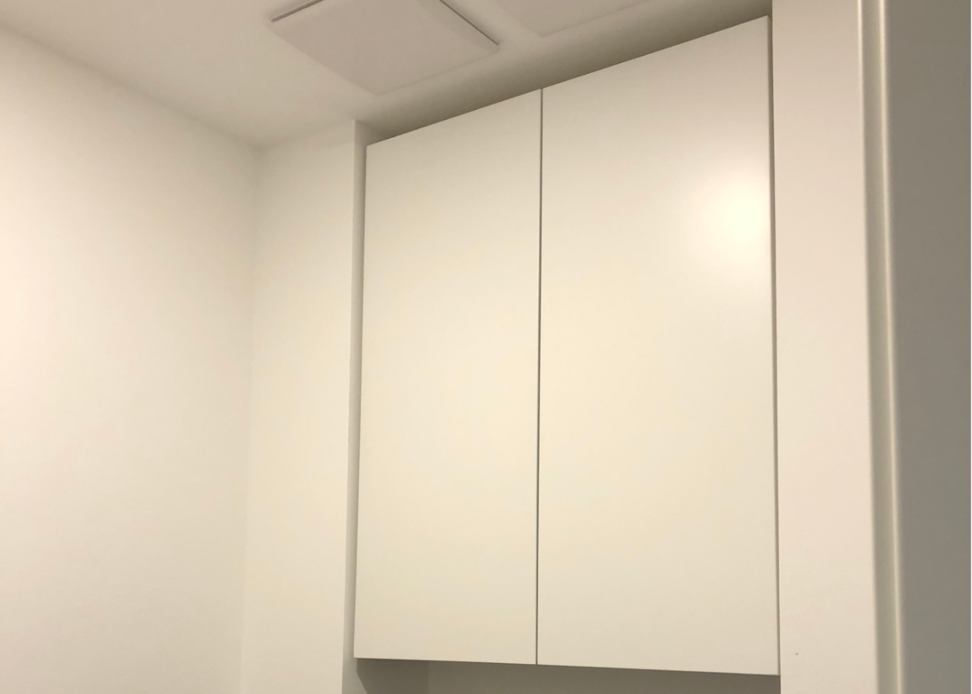 Hänge Schrank fürs Bad