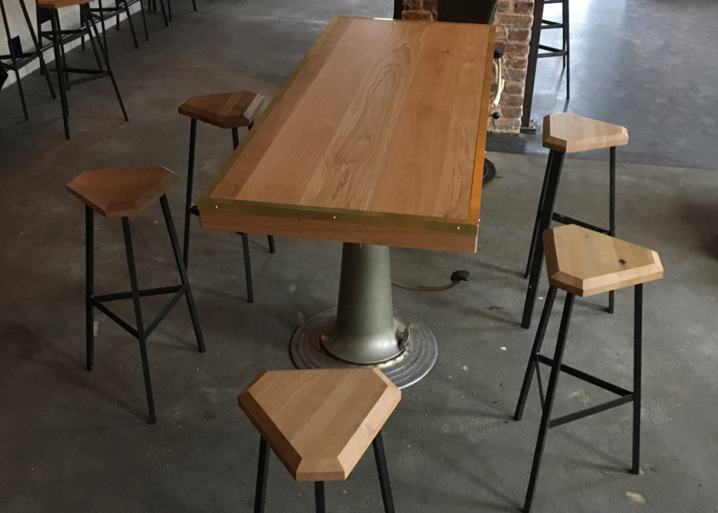 Tisch und Bar Hocker